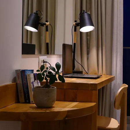 Eleals Boutique Perama